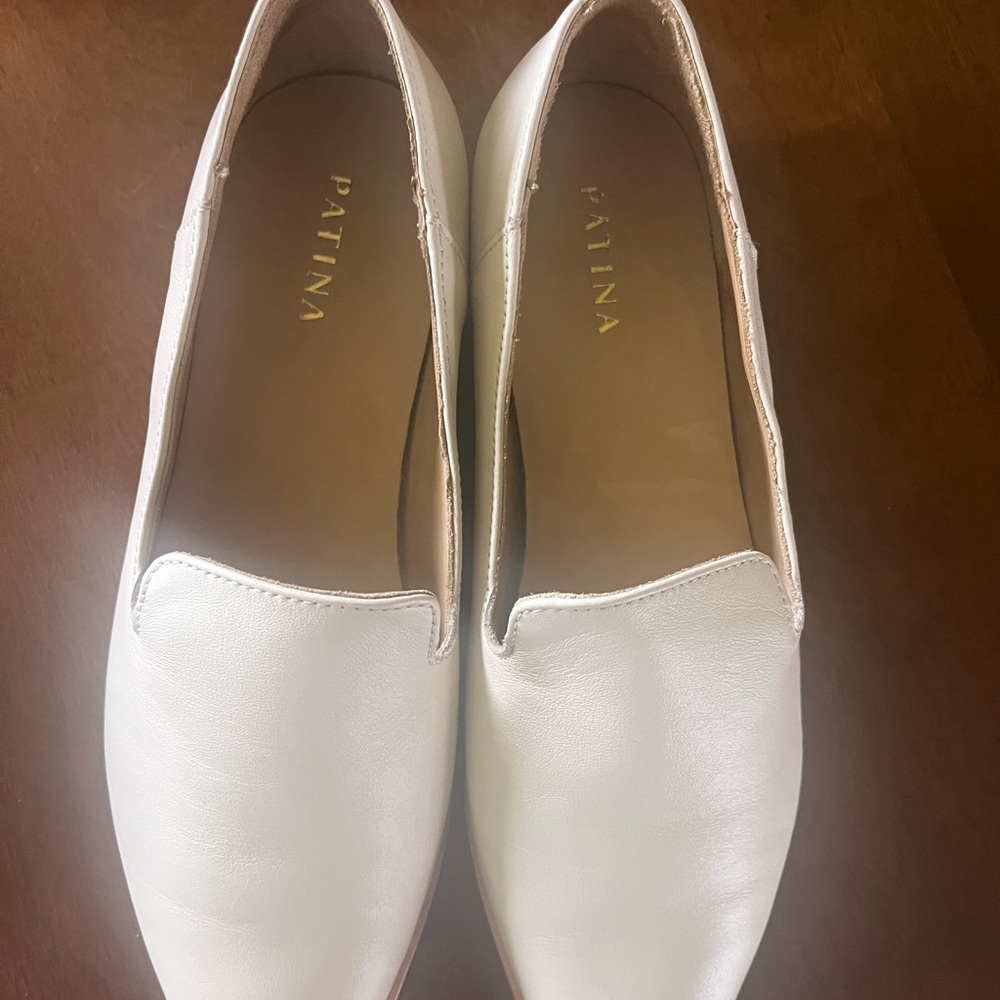 Brand new Portland Leather “pointed flat” in bone. - Picture 4 of 7